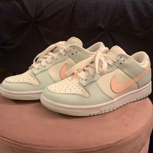 Barely Green Nike Dunks low